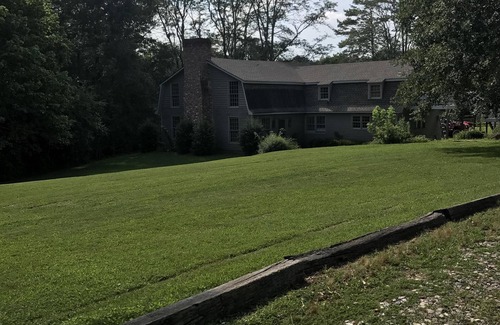 Clarkesville House | The Sunflower is a peaceful retreat in a country setting.