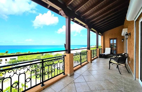 Maho Condo | The Sunset Charm Penthouse