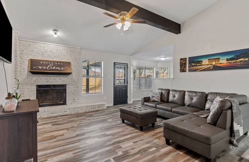 Killeen House | The Sweet Oasis with an outdoor jacuzzi