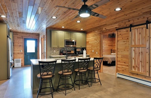 Clam Lake Apartment | The Taj on Buffalo Lake between Clam Lake and Lake Namakagon