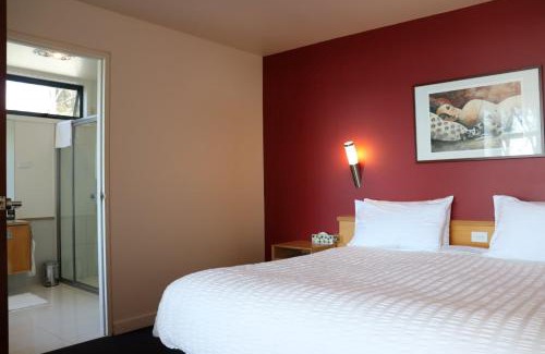 Grindelwald Apartment | The Tamar Ridge Lookout at Tamar Ridge Apartments
