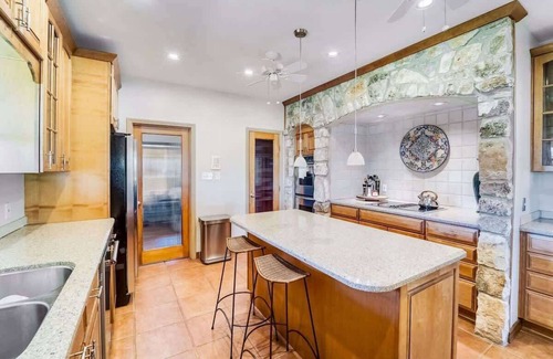 Bastrop House | The Tarcoola Ranch Su