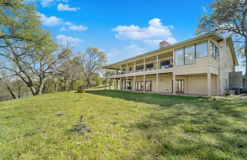 Bastrop House | The Tarcoola Ranch Su