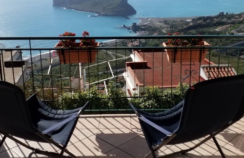San Nicola Arcella House | THE TERRACE ON THE ISLAND OF DINO
