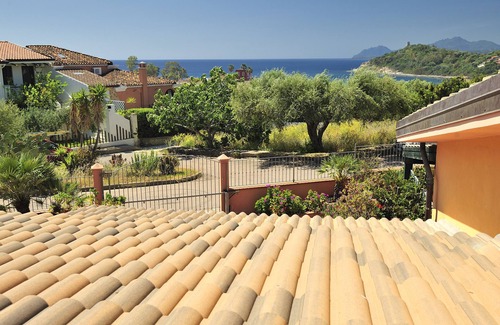 Arbatax House | "The Terraces by the Sea" house with a view of the bay
