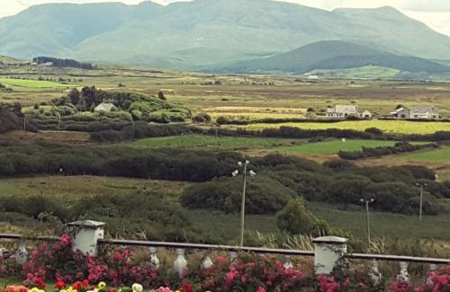 Louisburgh Bed & Breakfast | The Three Arches