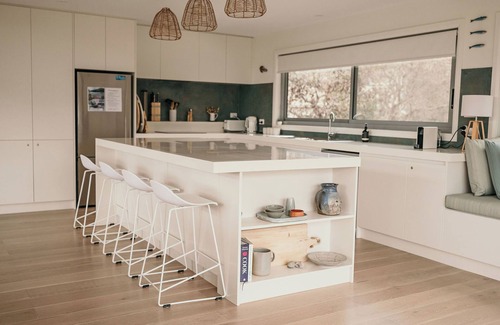 Coles Bay House | The Tides - Luxury Accommodation in Coles Bay