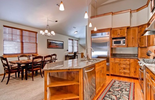 Ketchum Condo | The Timbers Condo 2G - Mountain Views, Walk to Downtown & Pet Friendly