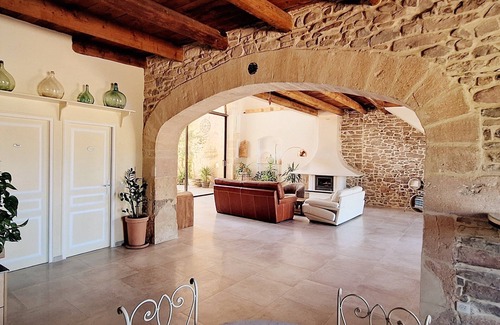 Saint-Dionisy House | The timeless