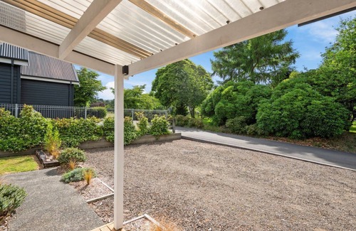 Kinloch House | The Tin Hut