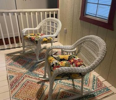 Altamonte Springs Ski Chalet | The Tiny Cottage in the Springs/Central FL