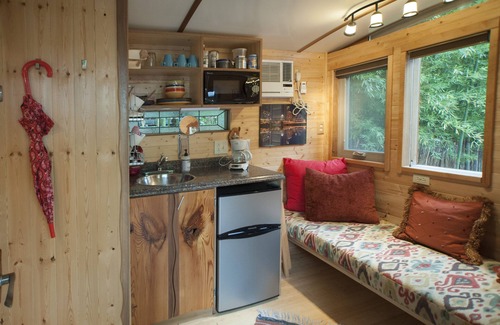 Travis Heights Apartment | The Tiny House in Travis Heights