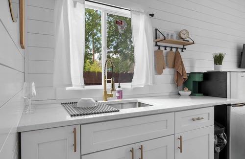 Apache Shores Cabin | The Tiny Oasis: Luxe Stay with Deck & Private Pool