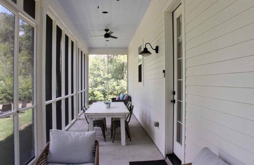 Round Top House | The Top @ Round Top | Escape to the country!