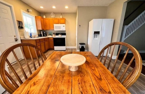 Dayton Apartment | The Townhouse #2