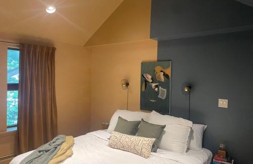 Adams Bed & Breakfast | The Trail in Adams - Berkshires' Art Hotel
