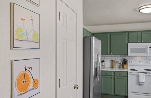 Bentonville House | The Trailhead-1/2 mi to Applegate Trail