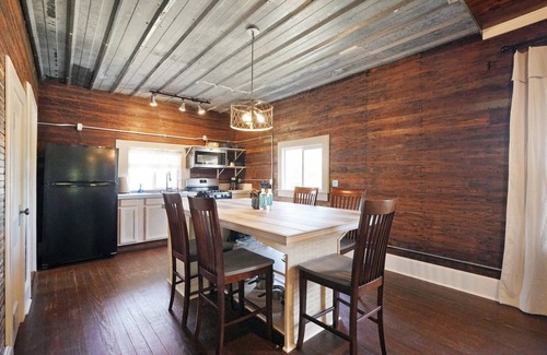 Weatherford Villa | The Trailway House- Equestrian Friendly