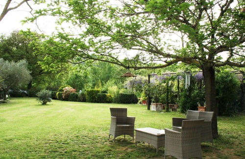 Fratta Todina Apartment | The tranquility and sweetness of life far from the quirks