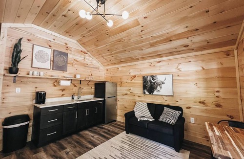 Hartwell RV Rental | The tranquility of the woodlands is where you'll find Hartwell Cabins and RVs