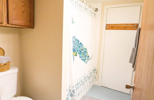 Kabletown Apartment | The Travelers Rest in Harpers Ferry by the lake