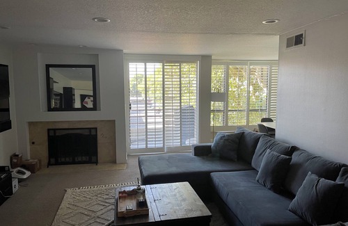 Sawtelle Condo | The Tree House - 2 Bed 2 Bath Light and Breezy with a Balcony West Los Angeles