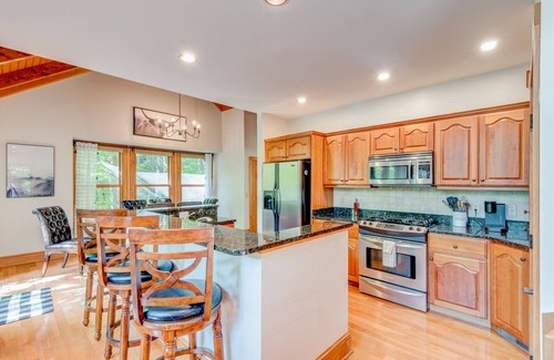 Foscoe House | The Tree House at Echota -Updated home with pool access
