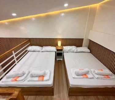 San Vicente Apartment | The Tree House - Connecting Loft Units Govantes