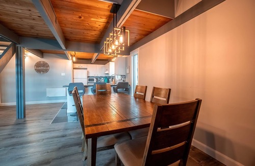 Beaupre Ski Chalet | The Tree-House | Sauna | Pool | BBQ