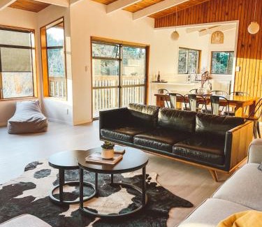 Whanganui House | The Treehouse - a home with stunning rural views