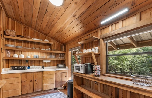 Ponce De Leon Cabin | The Treehouse: Peaceful Cabin Close to PCB and 30A