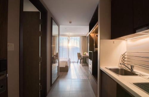 Tran Phu Beach Apartment | The Tropical Oceanview Nha Trang