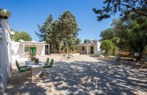 Latiano House | THE TRULLO OF THE WHITE OLIVE TREE