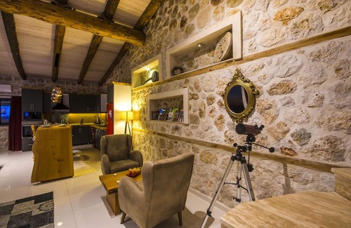 Islamlar Villa | The Ultimate Secluded Honeymoon Villa, Indoor and Outdoor Pool and Jacuzzi