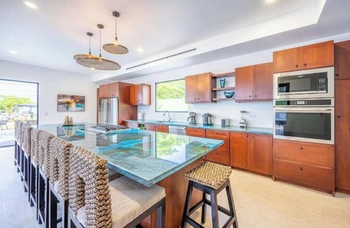 Jaco Villa | The Ultimate Group Getaway — 36 Bedrooms, 5 Villas