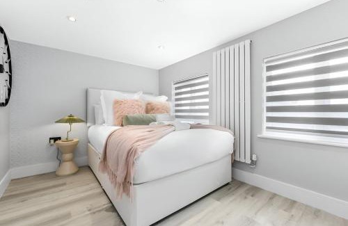 Turkey Street Apartment | The Ultimate Hangout 4BR Modern House with Garden
