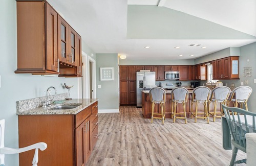 Seacrest House | The Ultimate Gulf Front Family Friendly Getaway | Gulf Views | Beachfront Patio