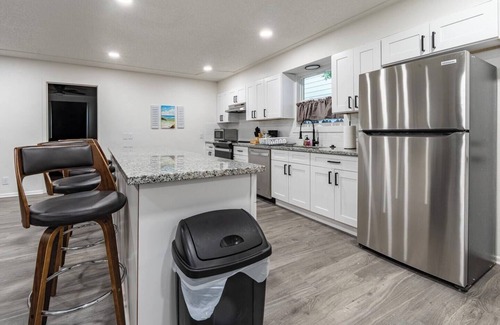 Tech Terrace House | The University-2 bed/2bath-straightshot to Tech
