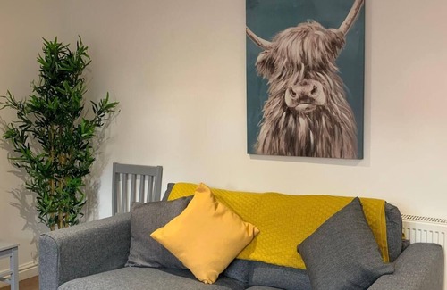 Salisbury Apartment | The Upper Coach House