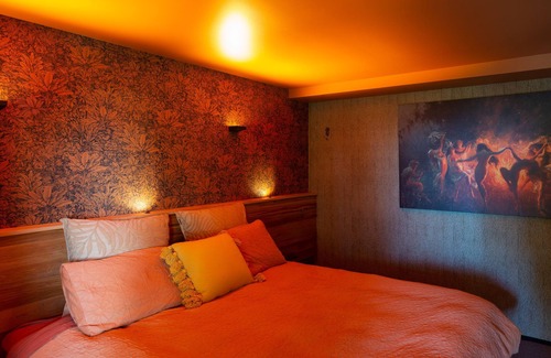 Tahunanui Apartment | The Upside Down - Perfect Haven for Couples & Solo Escapes in Nelson
