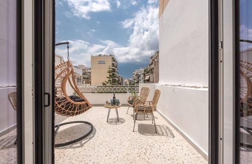 Kaisariani Apartment | The Urban Loft 2 - Athens Unique Oasis