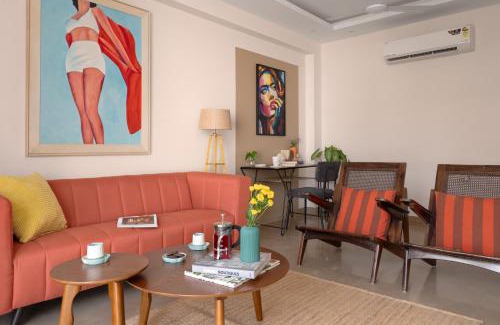 Green Park Apartment | The Urban Nest 3BHK Spacious & Modern Apartments With Kitchen & Wifi