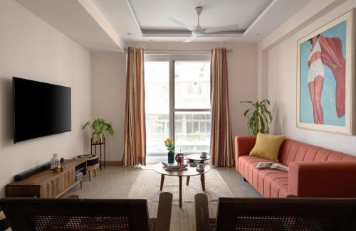 Green Park Apartment | The Urban Nest 3BHK Spacious & Modern Apartments With Kitchen & Wifi