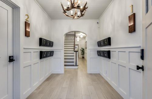 Denton Apartment | The Vanderbilt Mansion Apt 12 Near Downtown & TWU