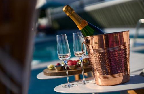 Dupont Circle Hotel | The Ven at Embassy Row, Washington, D.C., a Tribute Portfolio Hotel