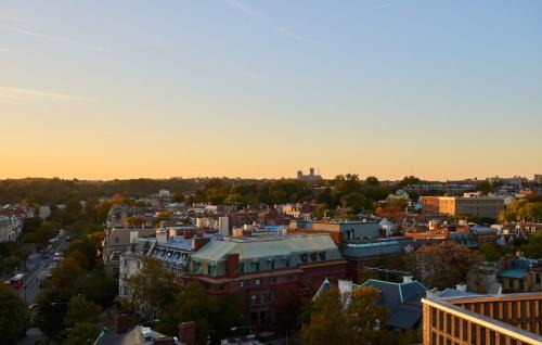 Dupont Circle Hotel | The Ven at Embassy Row, Washington, D.C., a Tribute Portfolio Hotel