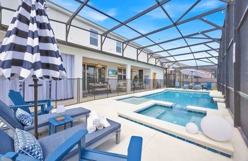 Kissimmee House | The Venue Mansion 15 Bedrooms 16BR Lakefront, Pool/Jacuzzi, Theater Near Disney
