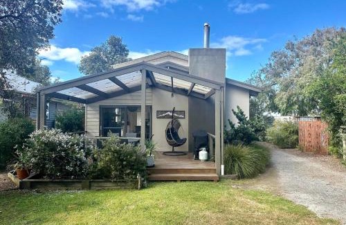 Sandy Point House | The Vibe Sandy Point