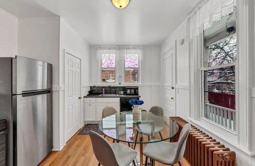 Buffalo Apartment | The Victorian on South Park - Sleeps 6