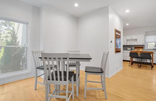 Wooded Estates House | The Victory Lounge - 3B 3BA - Close to ND
